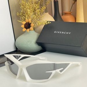 GIVENCHY Sunglasses 208